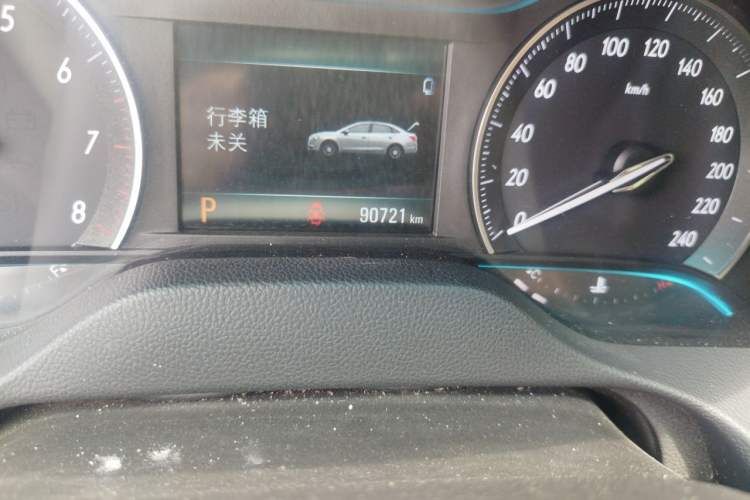 Used Buick GT 2018 18T Automatic Elite Model Odometer Close Up
