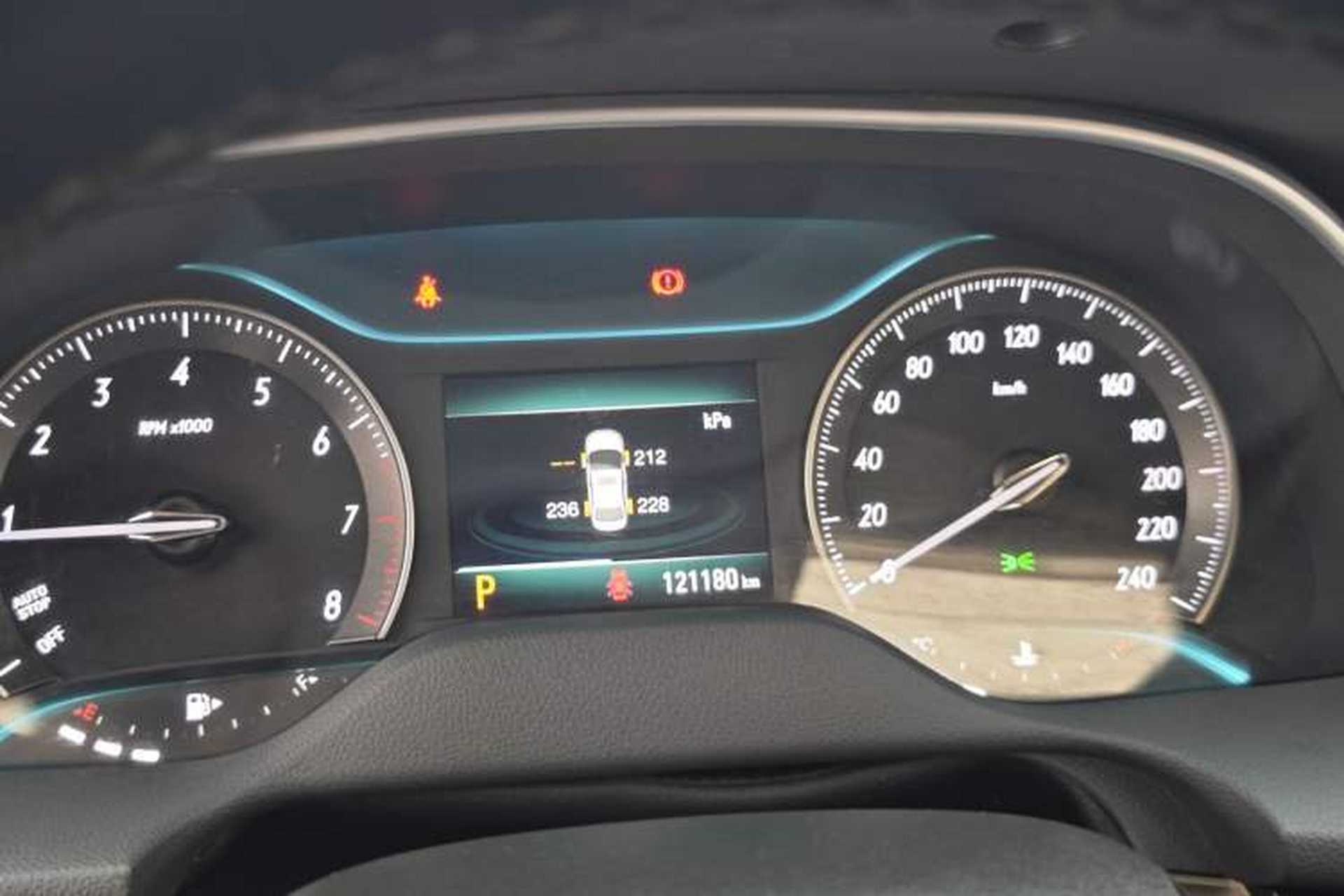 Used Buick GT 2018 15T Dual-Clutch Elite Model China V Standard Odometer Close Up