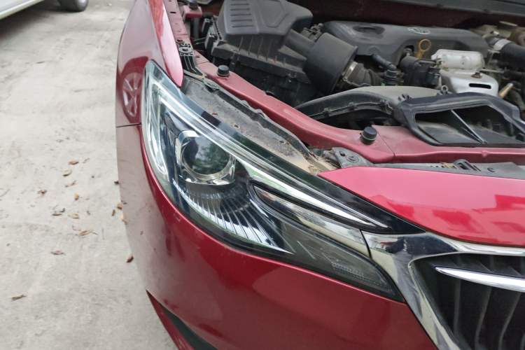 Used Buick GT 2018 15T Dual-Clutch Elite Model China V Standard Right Front Headlight