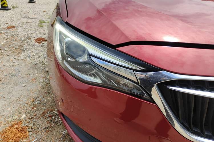 Used Buick GT 2018 15T Dual-Clutch Elite Model China V Standard Right Front Headlight