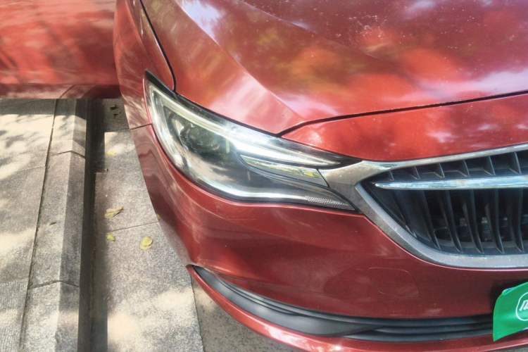 Used Buick GT 2018 18T Automatic Elite Model Right Front Headlight