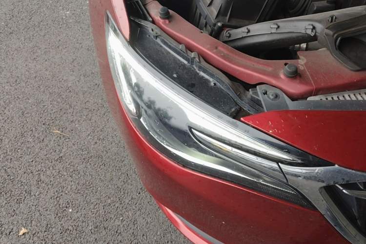 Used Buick GT 2018 18T Automatic Elite Model Right Front Headlight