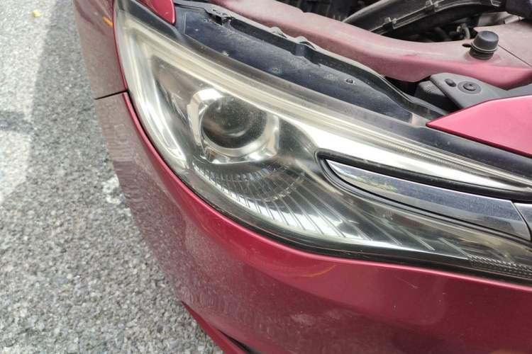 Used Buick GT 2018 15T Dual-Clutch Elite Model China V Standard Right Front Headlight