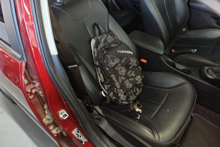Used Buick GT 2018 18T Automatic Elite Model Right Front Seat