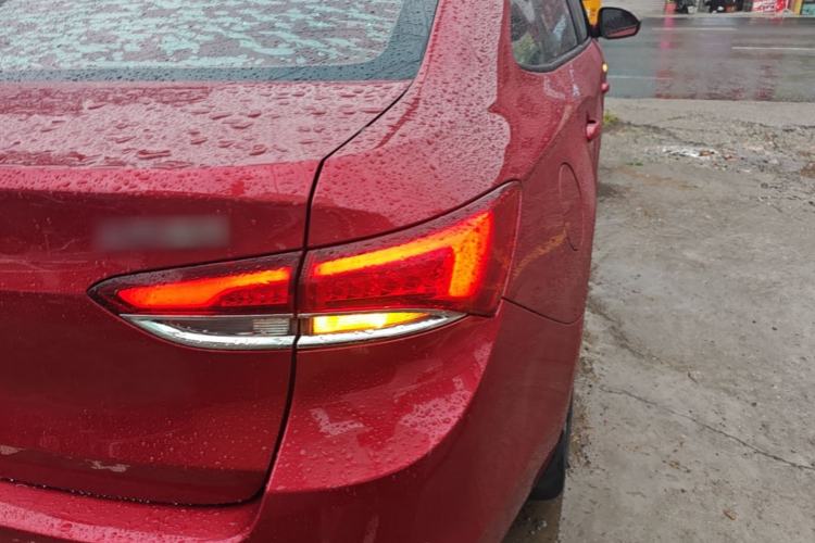 Used Buick GT 2018 15T Dual-Clutch Elite Model China V Standard Right Rear Taillight