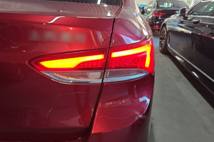 Used Buick GT 2018 18T Automatic Elite Model Right Rear Taillight