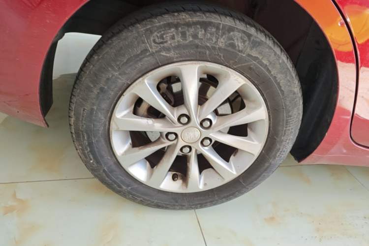 Used Buick GT 2018 15T Dual-Clutch Advanced Model China V Standard Right Rear Wheel Hub