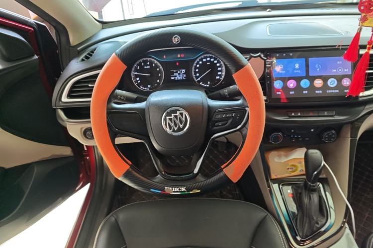 Used Buick GT 2018 15T Dual-Clutch Advanced Model China V Standard Steering Wheel