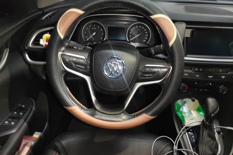 Used Buick GT 2018 18T Automatic Elite Model Steering Wheel
