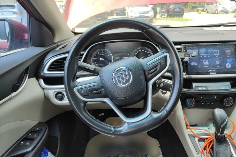 Used Buick GT 2018 15T Dual-Clutch Elite Model China V Standard Steering Wheel