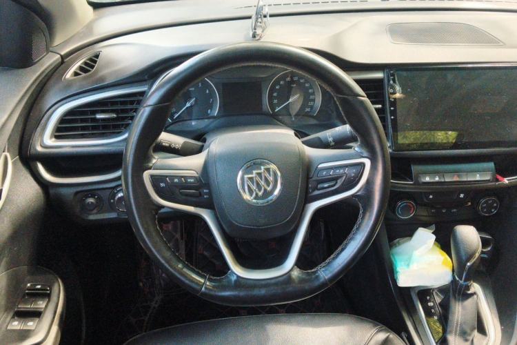 Used Buick GT 2018 18T Automatic Elite Model Steering Wheel