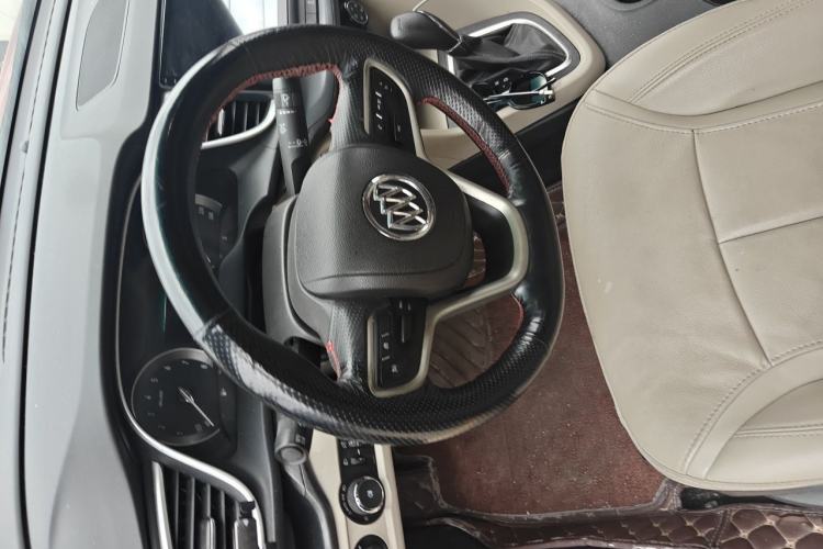Used Buick GT 2018 15T Dual-Clutch Elite Model China V Standard Steering Wheel