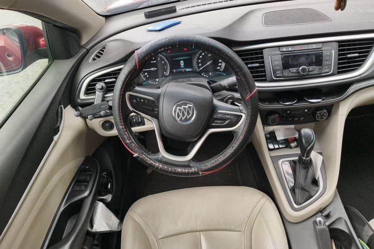 Used Buick GT 2018 15T Dual-Clutch Elite Model China V Standard Steering Wheel