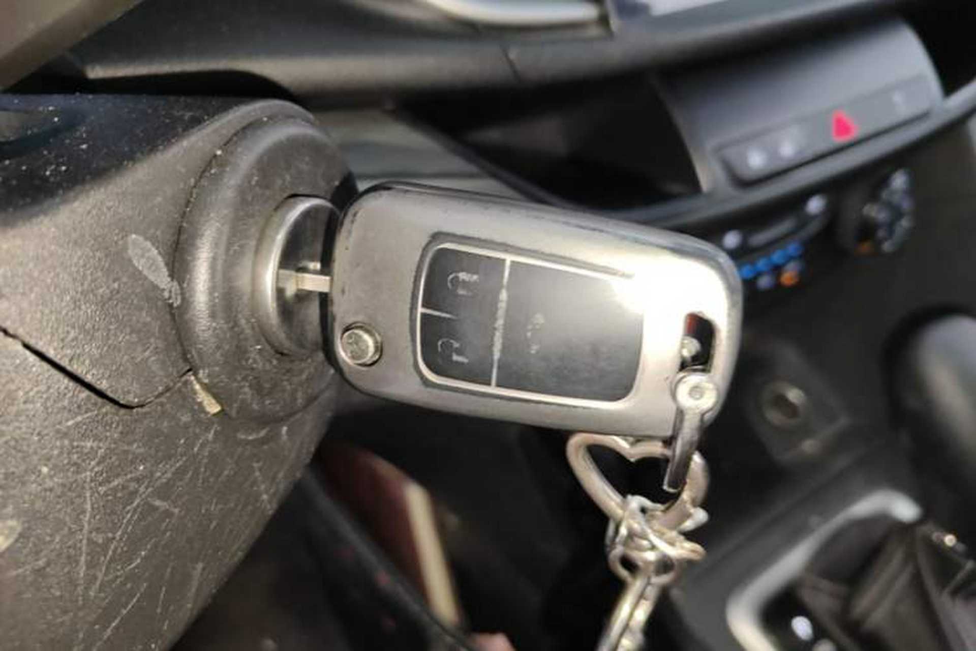 Used Buick GT 2018 18T Automatic Elite Model Vehicle Key