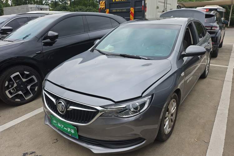 Used Buick GT 2018 15T Dual-Clutch Elite Model China V Standard Guazi used car, China used car export, Used car for sale, Used Buick cars, Cheapest cars for sale
