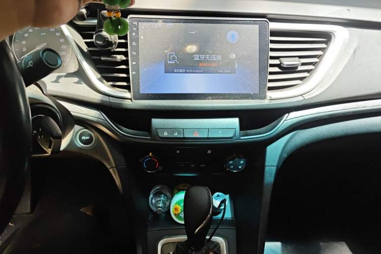 Used Buick GT 2018 18T Automatic Elite Model Audio And AC Panel