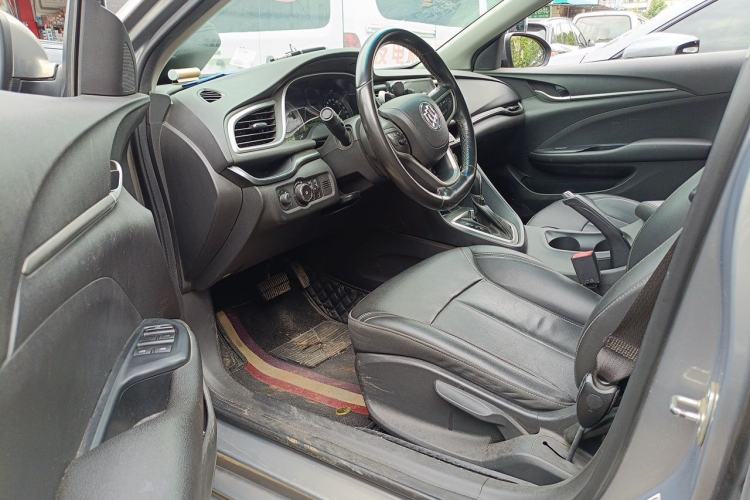 Used Buick GT 2018 18T Automatic Elite Model Driver Seat