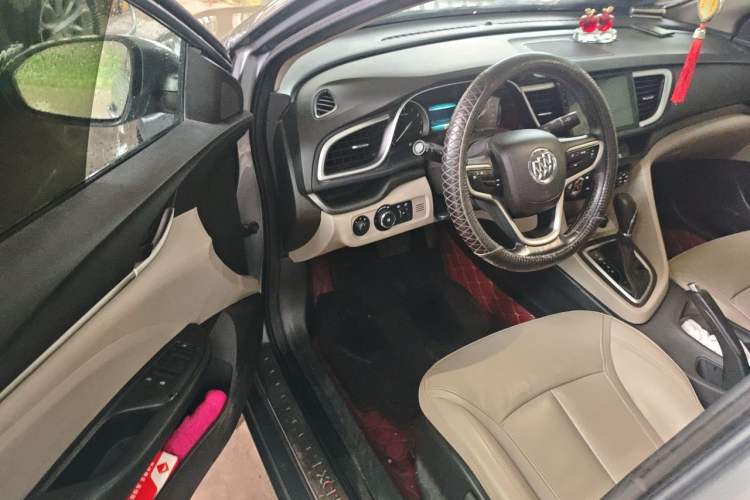 Used Buick GT 2018 15T Dual-Clutch Elite Model China V Standard Driver Seat