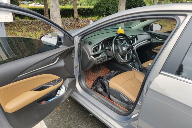 Used Buick GT 2018 18T Automatic Flagship Model Driver Seat