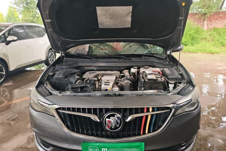 Used Buick GT 2018 15T Dual-Clutch Elite Model China V Standard Engine Bay