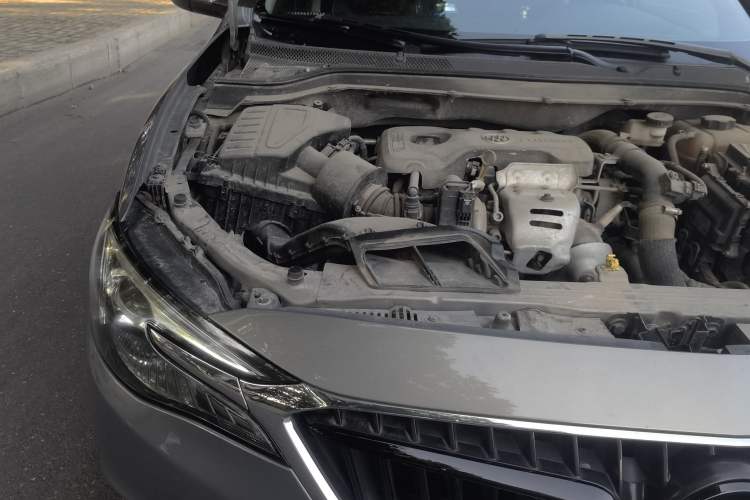 Used Buick GT 2018 15T Dual-Clutch Elite Model China V Standard Engine Bay Right
