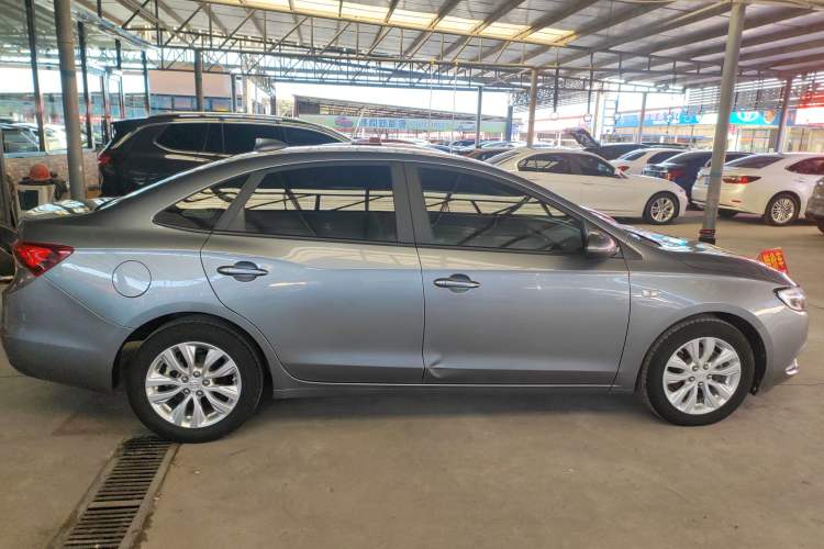 Used Buick GT 2018 15T Dual-Clutch Elite Model China V Standard Exterior 2