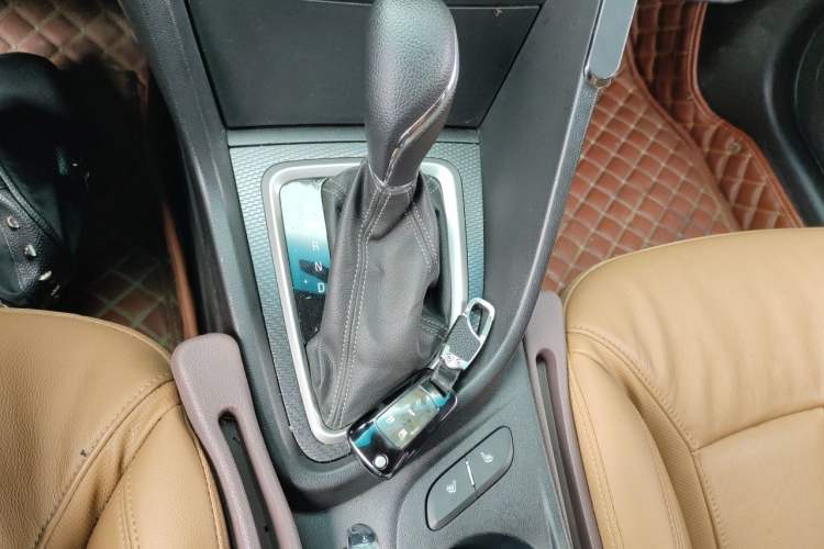 Used Buick GT 2018 18T Automatic Flagship Model Gear Lever