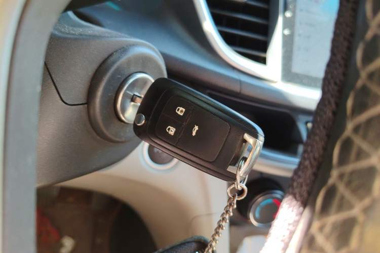 Used Buick GT 2018 15T Dual-Clutch Elite Model China V Standard Gear Lever
