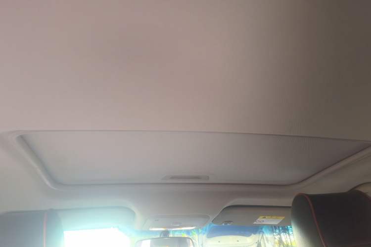 Used Buick GT 2018 15T Dual-Clutch Elite Model China V Standard Headliner
