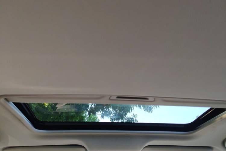 Used Buick GT 2018 15T Dual-Clutch Elite Model China V Standard Headliner