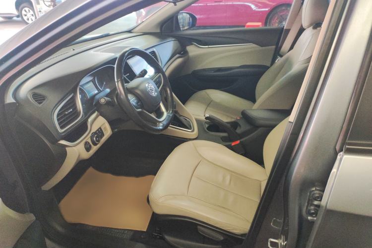 Used Buick GT 2018 15T Dual-Clutch Elite Model China V Standard Interior 1