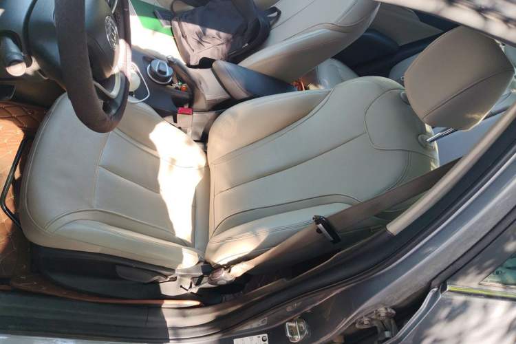 Used Buick GT 2018 15T Dual-Clutch Elite Model China V Standard Left Front Seat