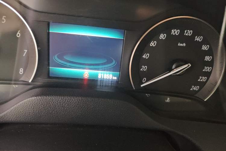 Used Buick GT 2018 15T Dual-Clutch Elite Model China V Standard Odometer Close Up