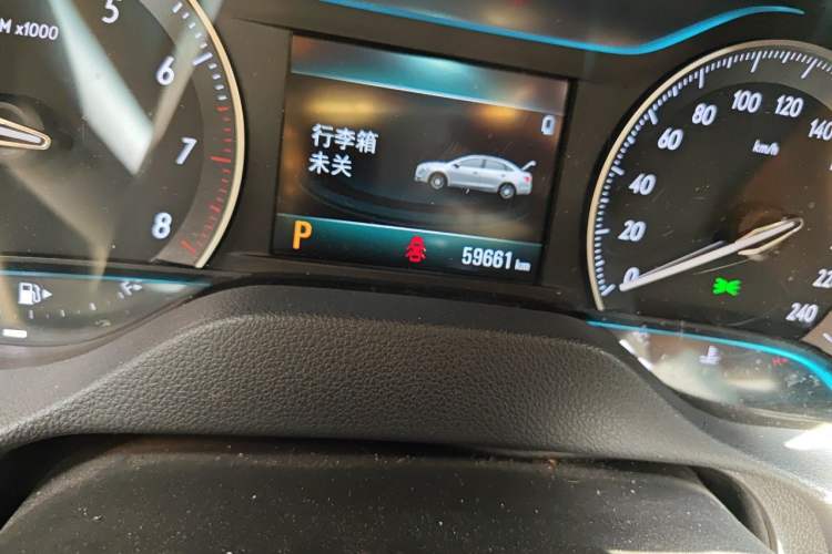 Used Buick GT 2018 18T Automatic Elite Model Odometer Close Up