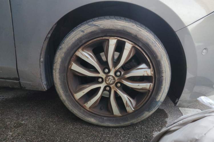 Used Buick GT 2018 18T Automatic Flagship Model Right Front Wheel Hub