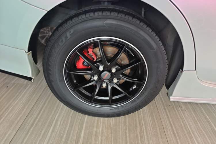 Used Buick GT 2018 15T Dual-Clutch Advanced Model China V Standard Right Rear Wheel Hub