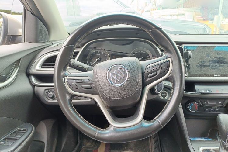 Used Buick GT 2018 18T Automatic Elite Model Steering Wheel