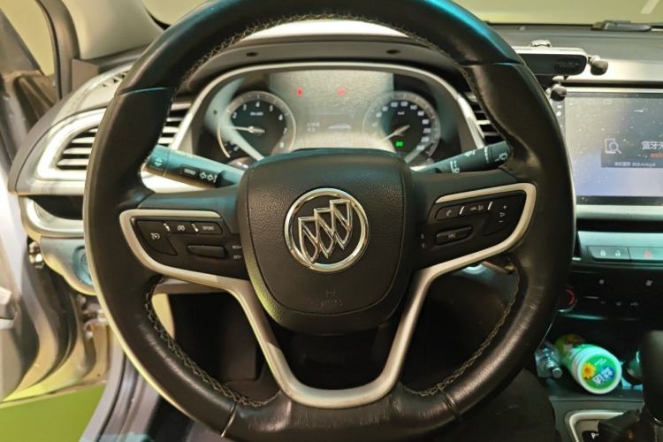 Used Buick GT 2018 18T Automatic Elite Model Steering Wheel