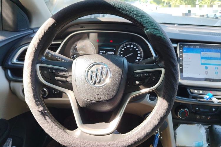 Used Buick GT 2018 15T Dual-Clutch Elite Model China V Standard Steering Wheel