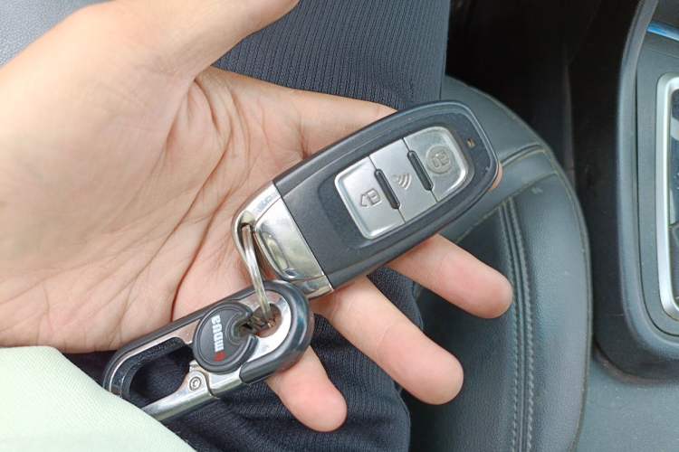 Used Buick GT 2018 18T Automatic Elite Model Vehicle Key