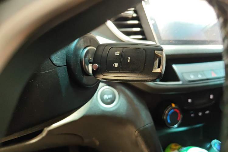 Used Buick GT 2018 18T Automatic Elite Model Vehicle Key
