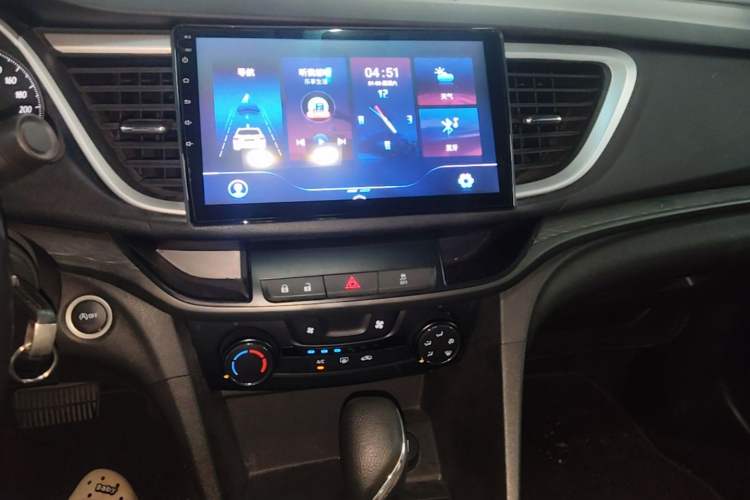 Used Buick GT 2018 18T Automatic Elite Model Audio And AC Panel