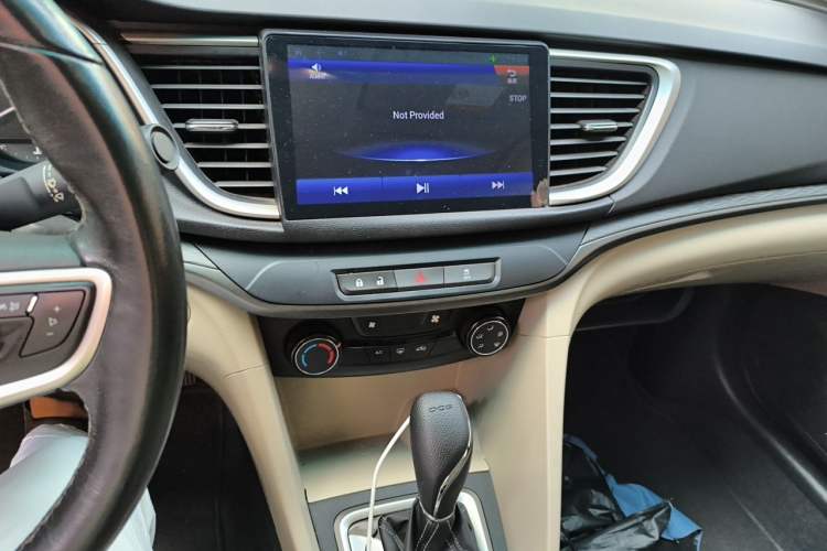 Used Buick GT 2018 15T Dual-Clutch Elite Model China V Standard Audio And AC Panel