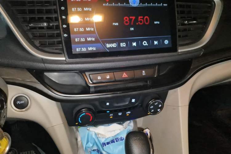 Used Buick GT 2018 15T Dual-Clutch Advanced Model China V Standard Audio And AC Panel
