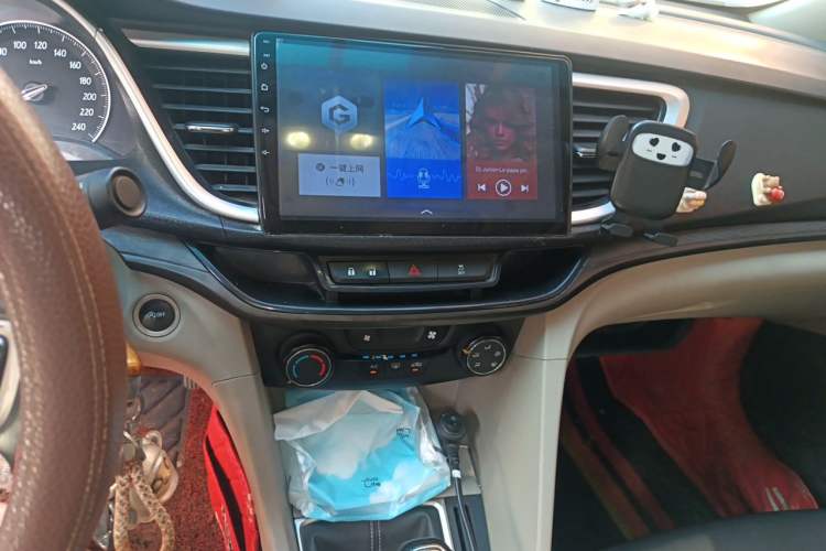 Used Buick GT 2018 15T Manual Elite Version China V Standard Audio And AC Panel
