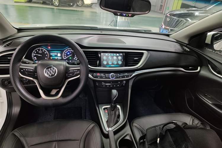 Used Buick GT 2018 18T Automatic Elite Model Audio And AC Panel