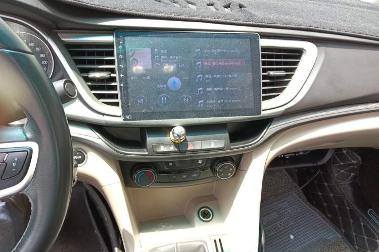 Used Buick GT 2018 15T Manual Elite Version China V Standard Audio And AC Panel