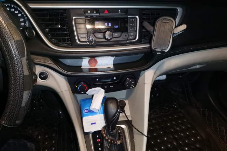 Used Buick GT 2018 15T Dual-Clutch Advanced Model China V Standard Audio And AC Panel