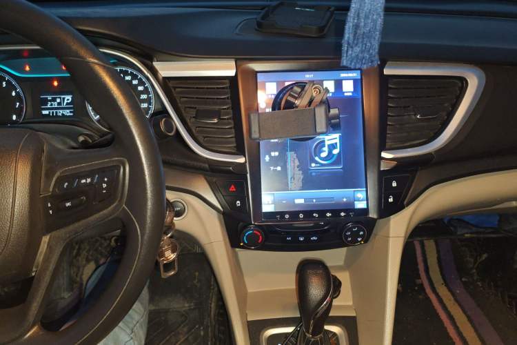 Used Buick GT 2018 15T Dual-Clutch Advanced Model China V Standard Audio And AC Panel