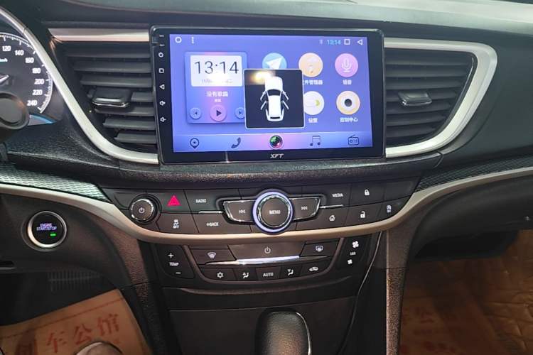 Used Buick GT 2018 18T Automatic Flagship Model Audio And AC Panel
